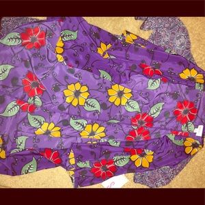 Small lularoe Lindsay